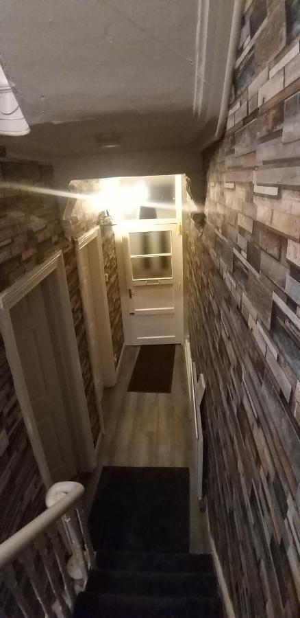 St. James Street Townhouse Belfast Luaran gambar