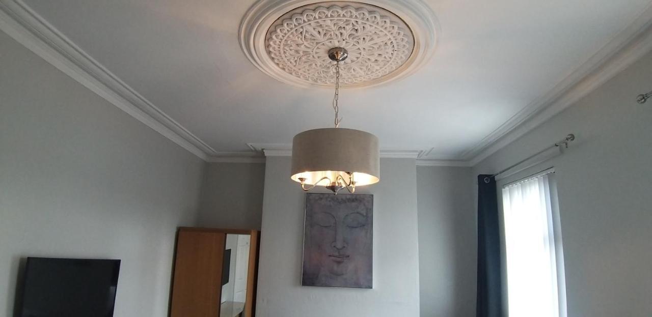 St. James Street Townhouse Belfast Luaran gambar