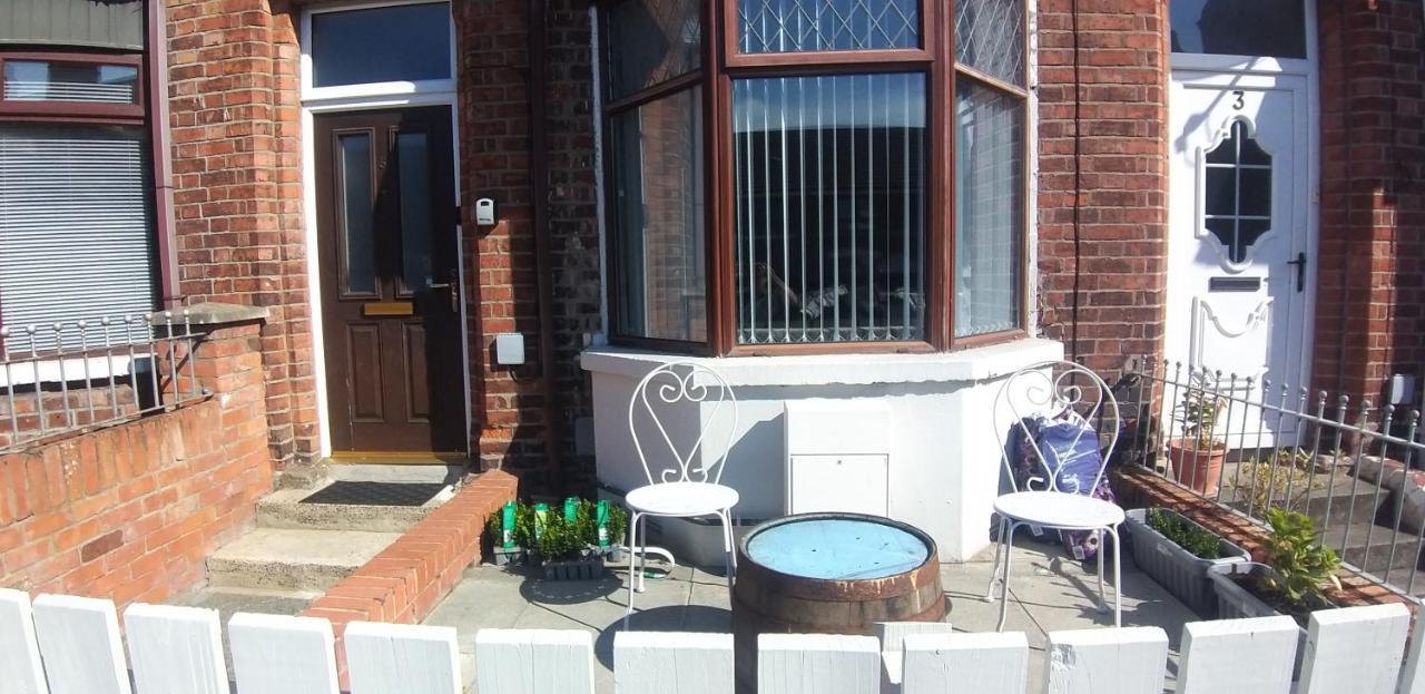 St. James Street Townhouse Belfast Luaran gambar